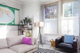 Elegant use of the tripod floor lamp in the small living room