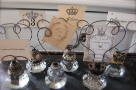 Glass Door Knob Photo Holders