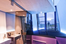 Hypercubus - prefab hotel