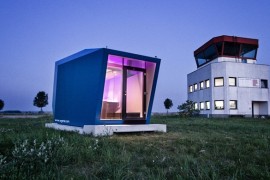Hypercubus - prefab hotel design