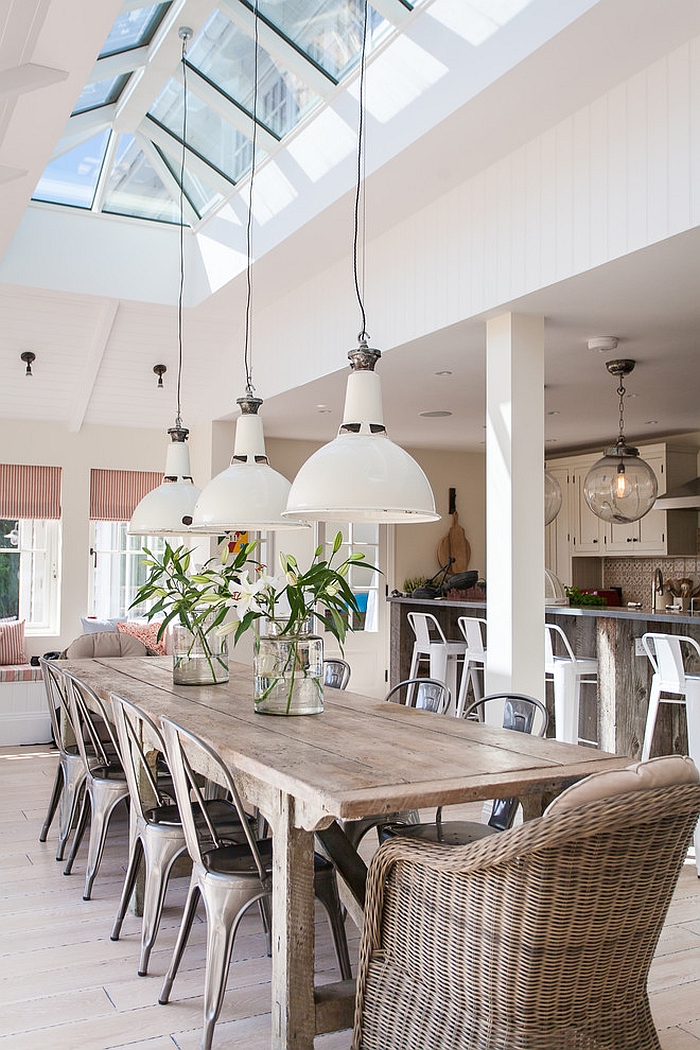 27 dining rooms with skylights that steal the show!