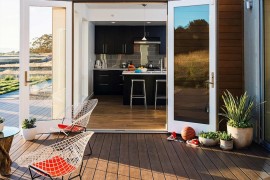 Wooden decked terrace - Breezehouse