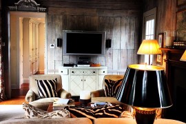 Black lamp shades accentuate the appeal of the pillows