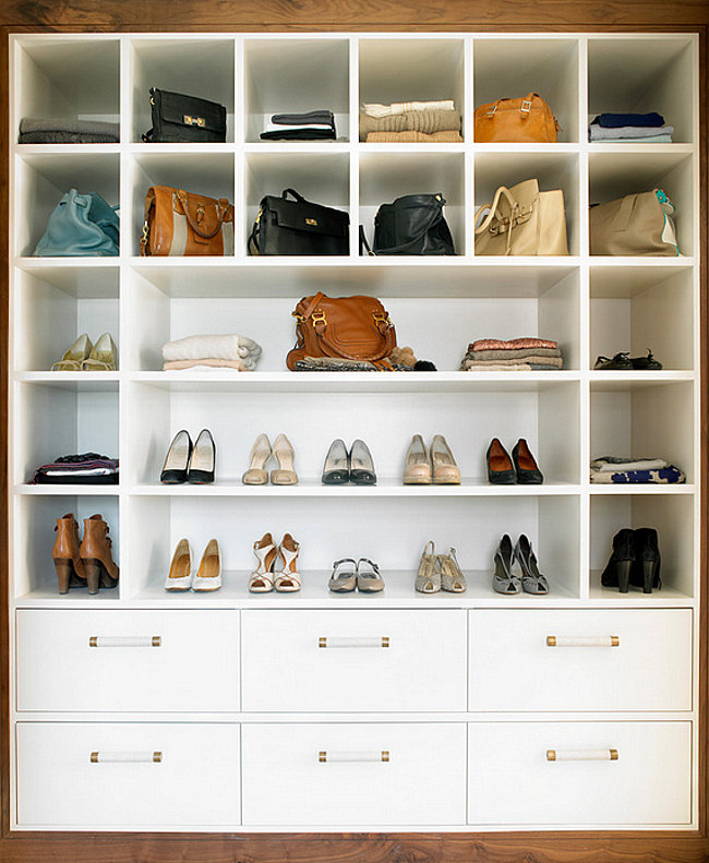 Contemporary minimalist closet