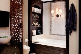 Lovely bathroom with a hint of Mediterranean charm