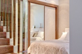 Unique way to add bamboo to the contemporary bedroom