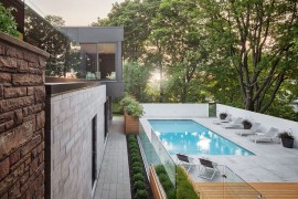 View of the pool and natural landscape from the top level