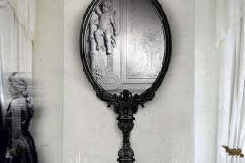 Bocoa do Lobo Marie Antoinette Mirror