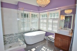 23 Gorgeous Bathrooms That Enchant With Purple Panache Interior Design Blogs