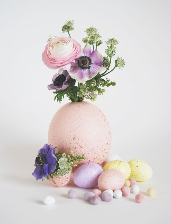 Painted egg centerpiece from Green Wedding Shoes