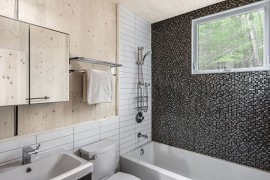 Smart bathroom combines the modern and the rustic