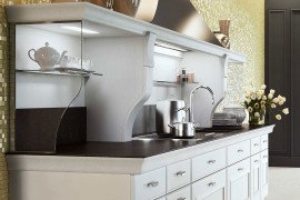 Stylish hood design combines classic design elements with contemporary style