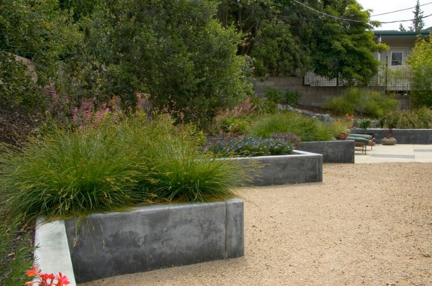 Garden Landscaping Ideas for Borders and Edges