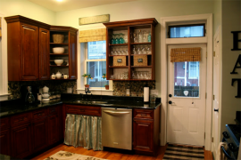 Kitchen with Garden Stone Backsplash