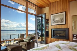 Seattle House with Incredible Lakefront View