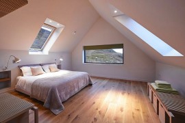 Attic bedroom with ample natural ventilation