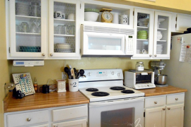 Chicken wire kitchen cabinet makeover