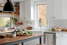 Vintage kitchen design with rustic elements and a dashing island