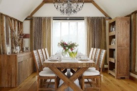 Wood brings inviting warmth to the farmhouse kitchen