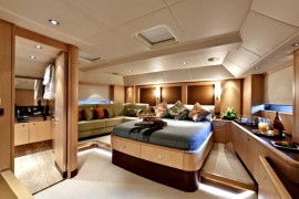 Lighting adds to the opulence of the Yacht bedroom
