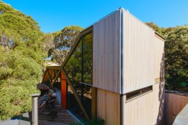 Modern Cabin in Australia by Maddison Architects