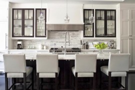 Dark trim on kitchen cabinetry