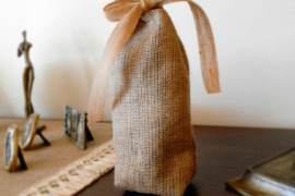 Burlap wine bag
