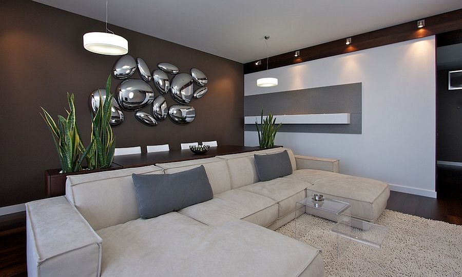 metal wall art in living room