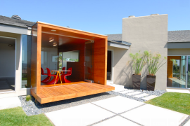 Contemporary floating deck