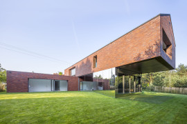 Gravity-defying design of the Living Garden House