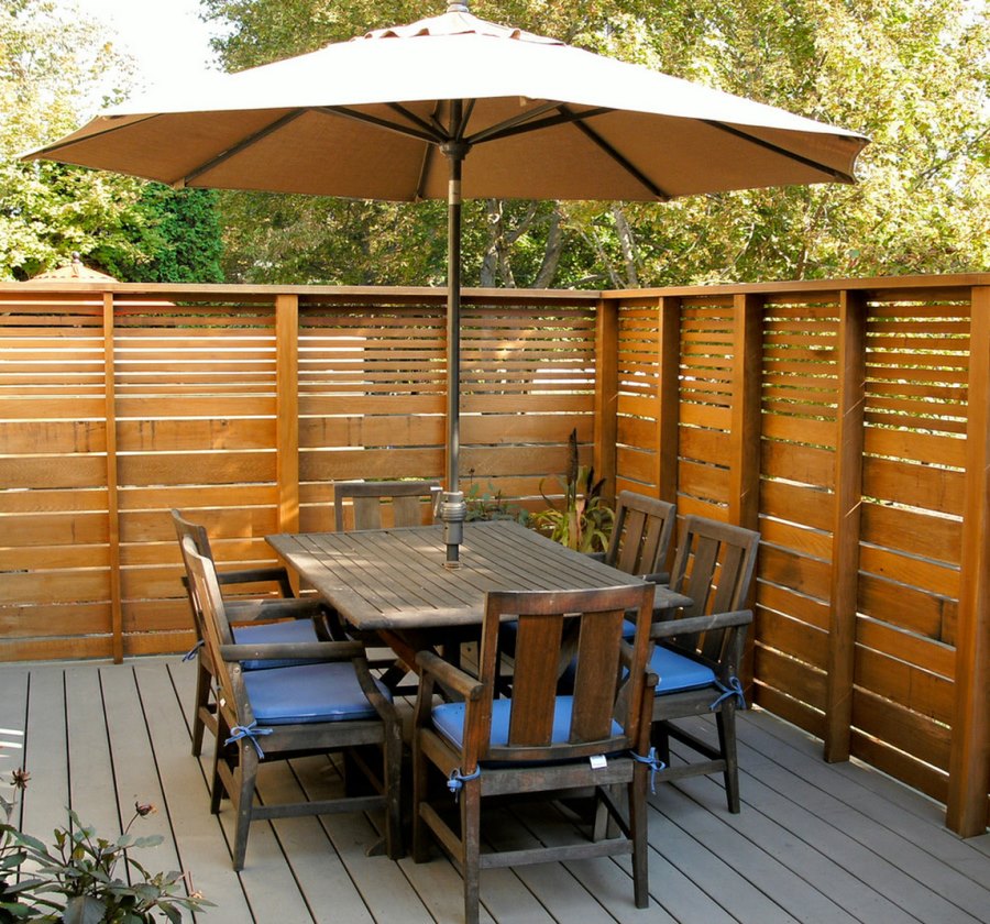 Slatted-outdoor-privacy-fence Slatted-outdoor-privacy-fence