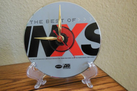 Craft your own CD clock