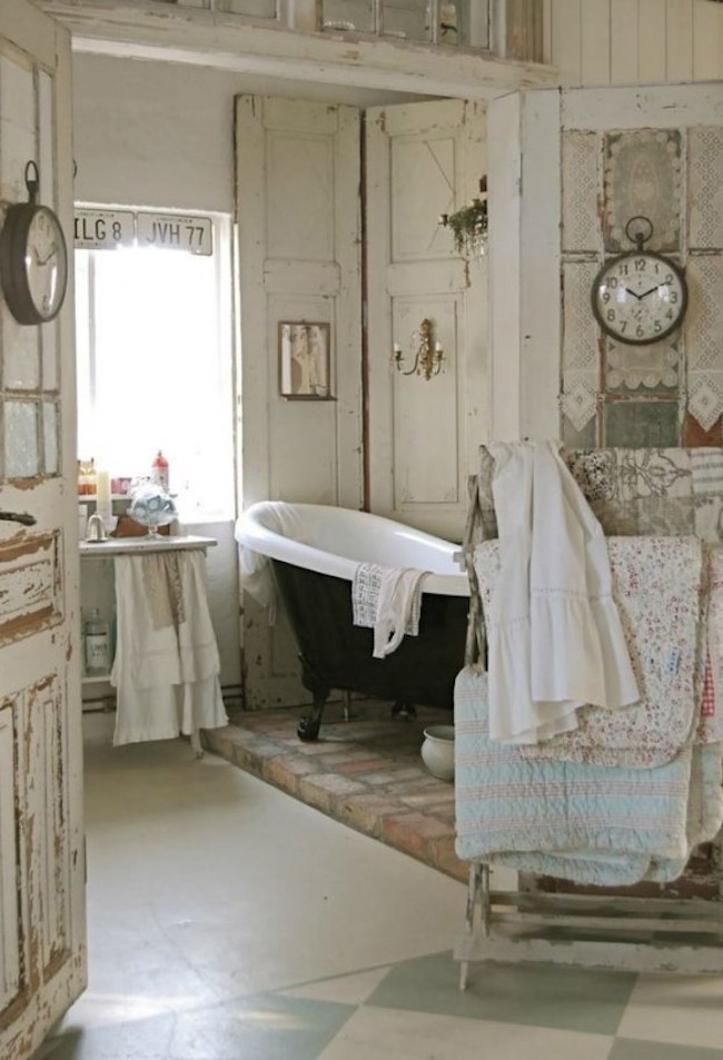 18 Bathrooms for Shabby Chic Design Inspiration