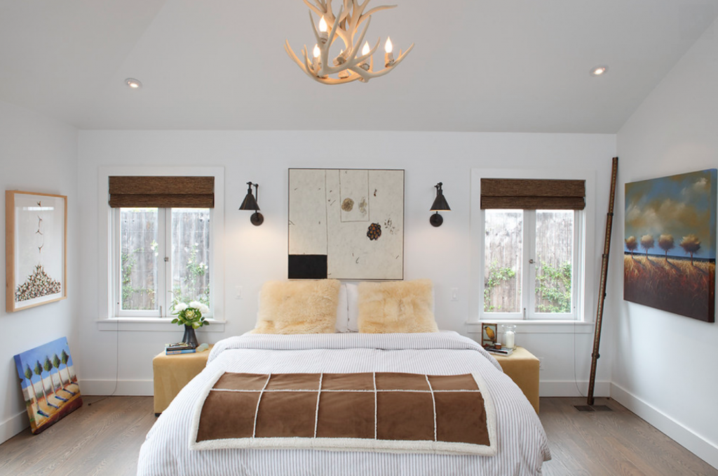 Antlers used as a chandelier for the bedroom