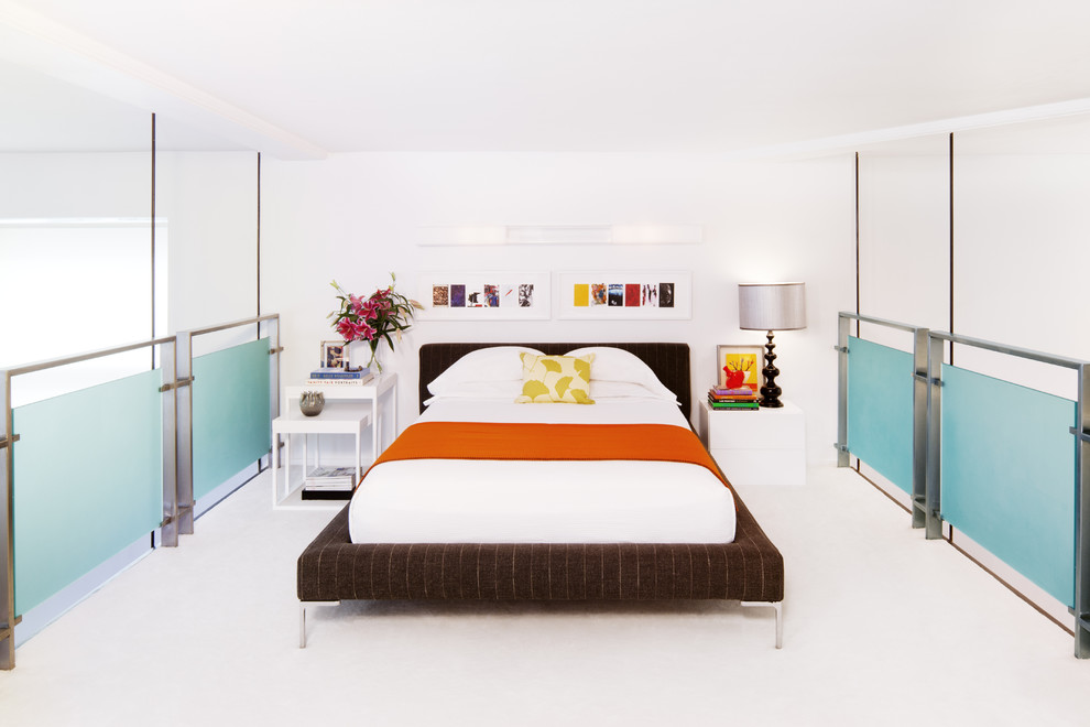 modern decorated bedrooms with mismatched furniture finishes