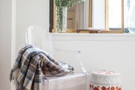 Entryway Ghost chair