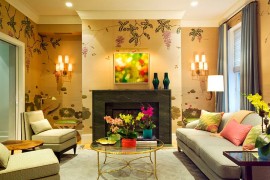 Golden glitz meets jewel-toned beauty in this living room
