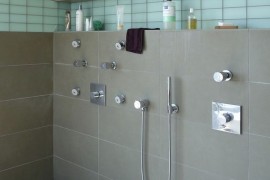 Modern porcelain tile shower