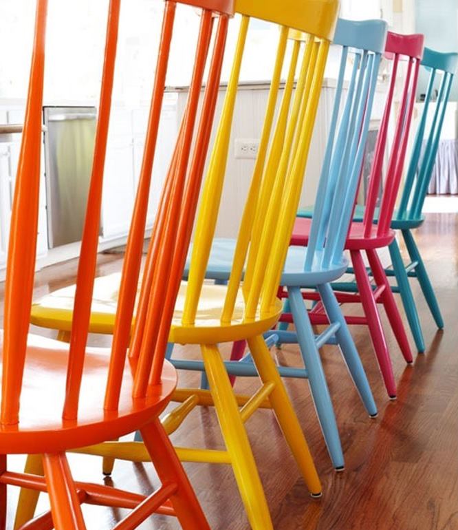 Multicolored chairs add unexpected flair