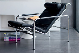 Zanotta Genni lounge chair in black leather