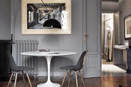 1930s palazzo-style apartment living space