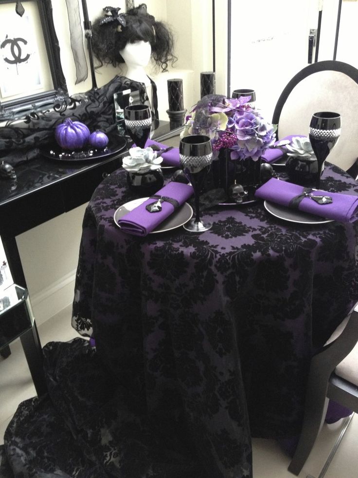 Black and purple Halloween table setting