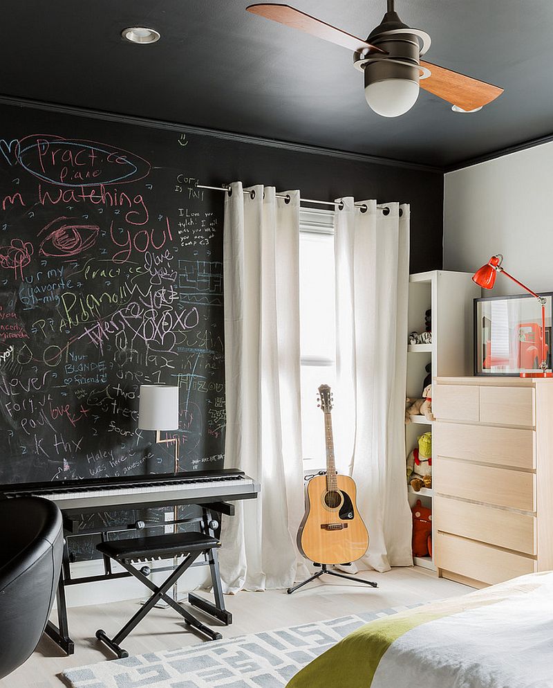 Express yourself with a chalkboard paint wall in the bedroom