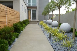 Front entyway crafted with the help of weed barrier fabric