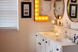 Marquee letter used in a bathroom