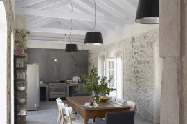 Villa Kalos dining space