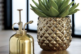 Pineapple vase from CB2