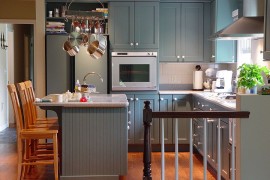 Small kitchen idea in gray