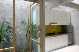 Tiny courtyard beside a kitchen in an Indonesian home