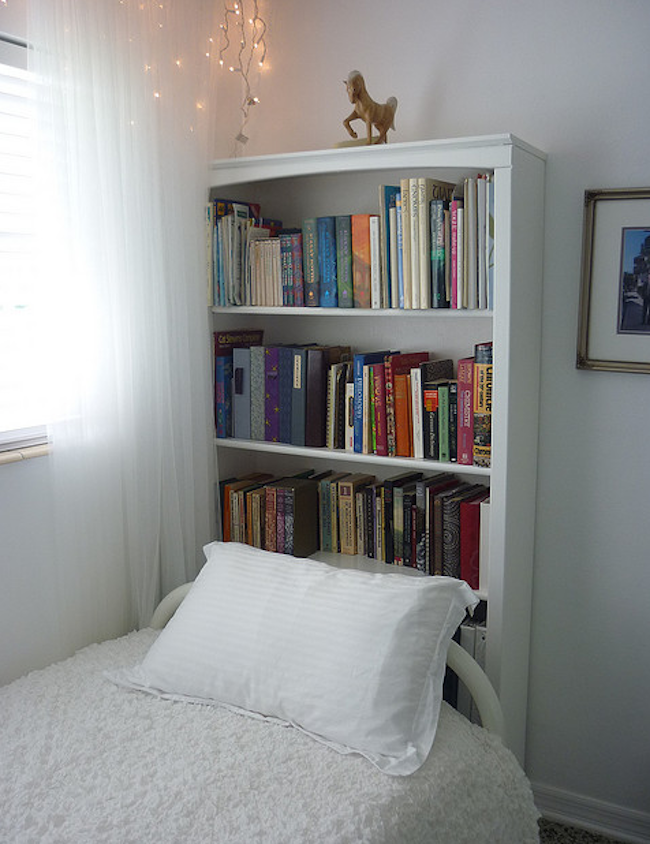 Unique Bookshelf Behind Bed for Small Space